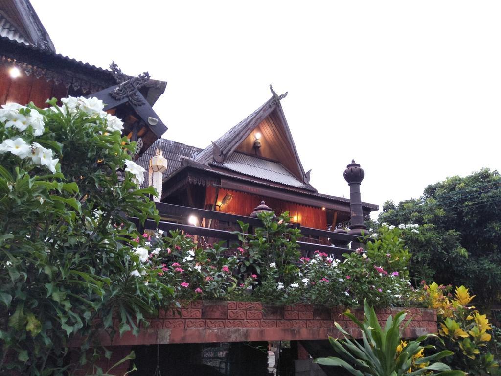 Oui Kaew Homestay Пхаяу Екстер'єр фото