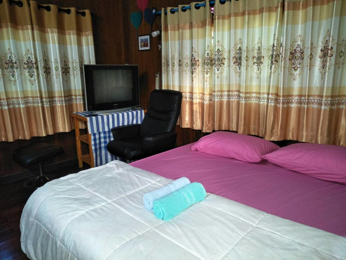 Oui Kaew Homestay Пхаяу Екстер'єр фото