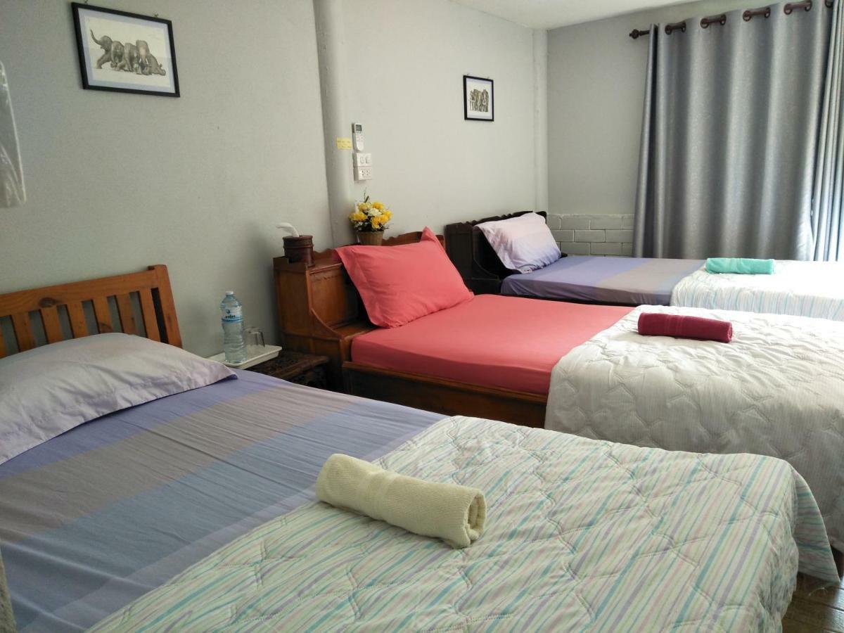 Oui Kaew Homestay Пхаяу Екстер'єр фото
